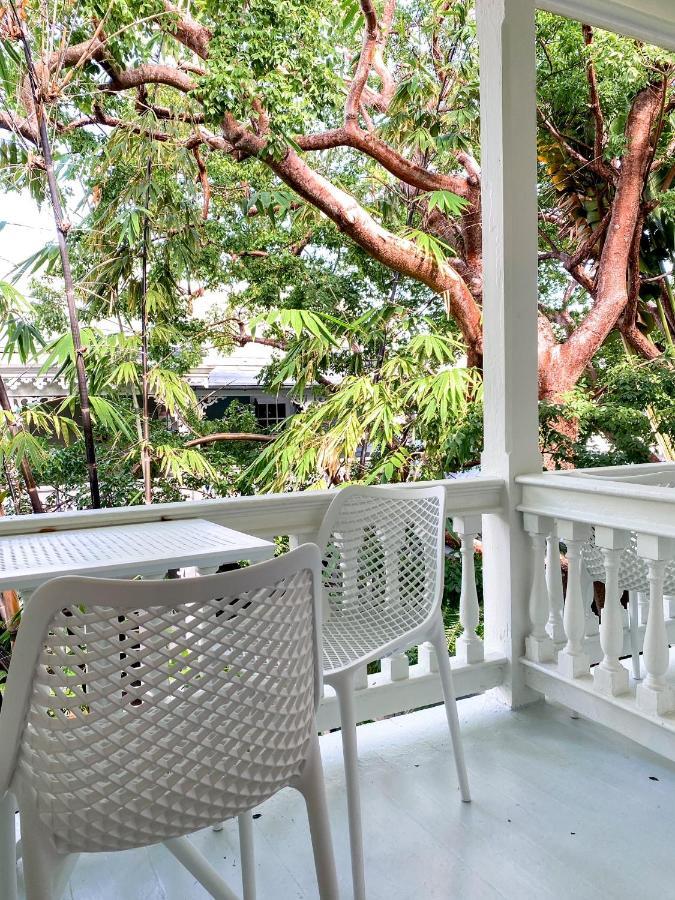 Marreros Guest Mansion - Adult Only Bed & Breakfast Key West Bagian luar foto